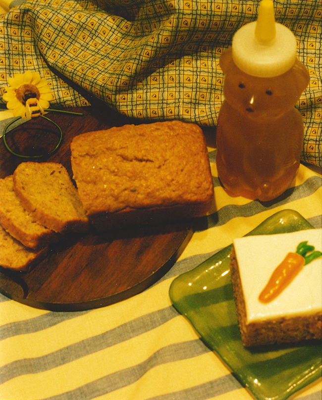 Honey-based banana bread and carrot cake