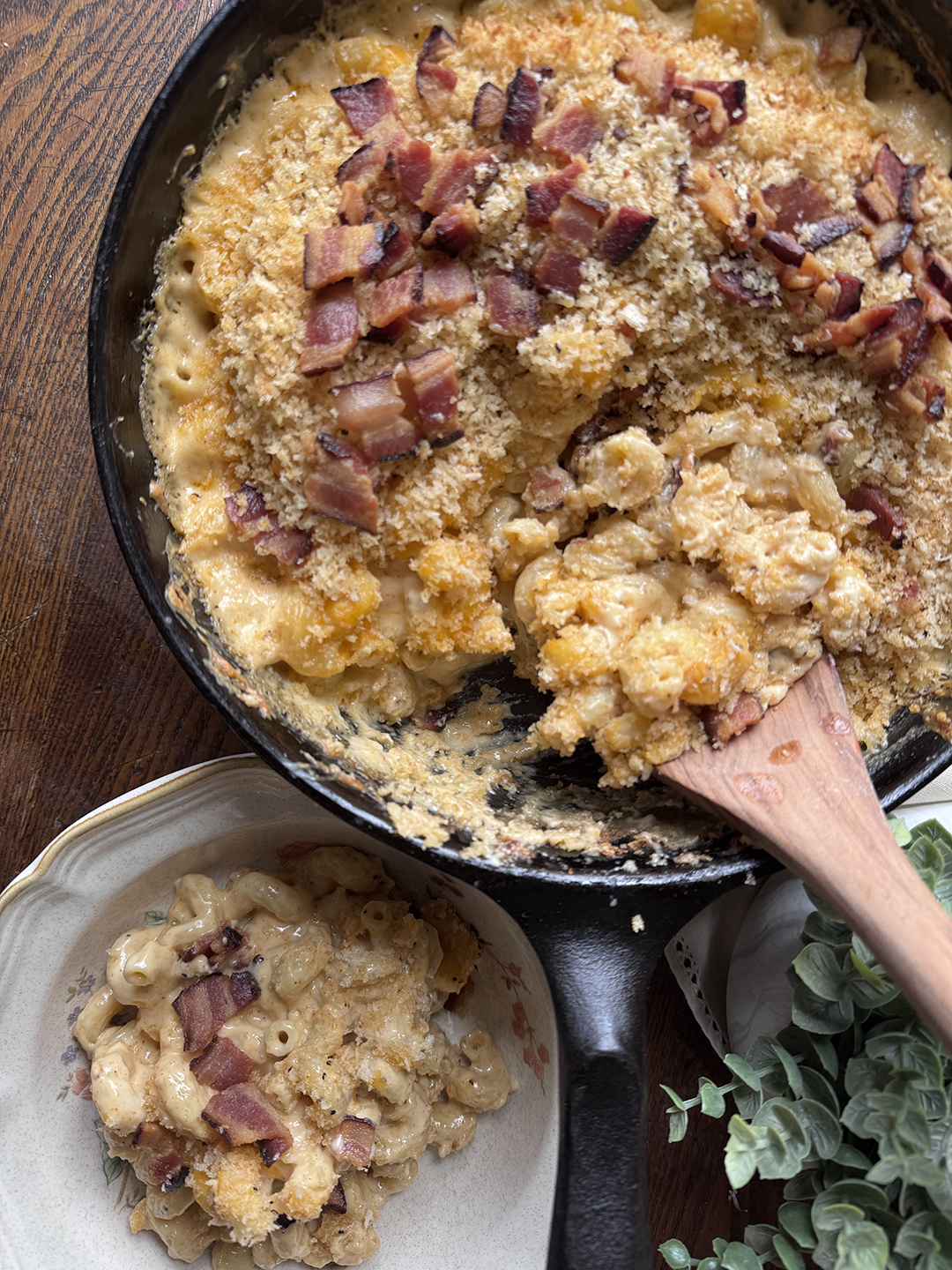 Farmhouse Skillet Mac and Cheese