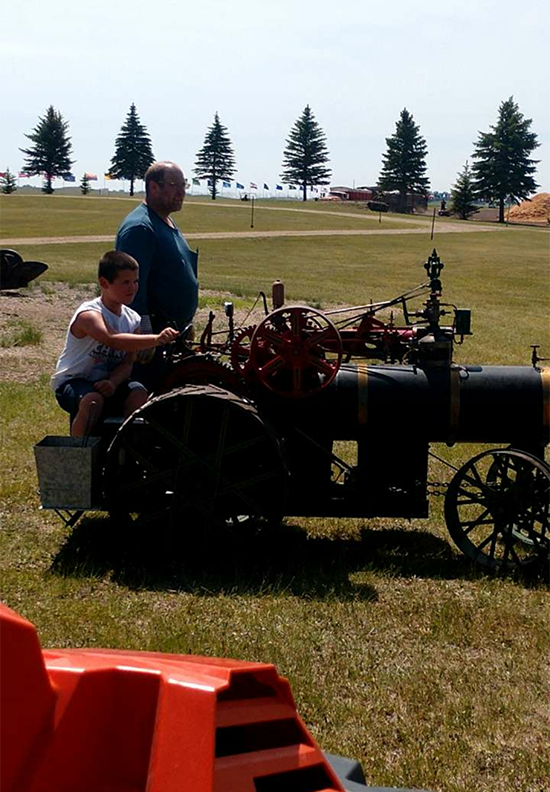 steam powered tractor